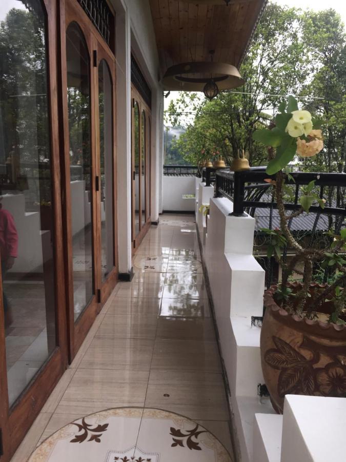 Kandy Ivy Banks Holiday Resort Exterior photo